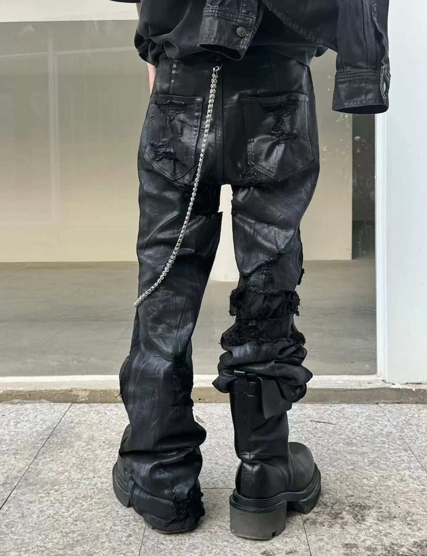DISTRESSED WAXED FLARE DENIM | UNDEVELOPED