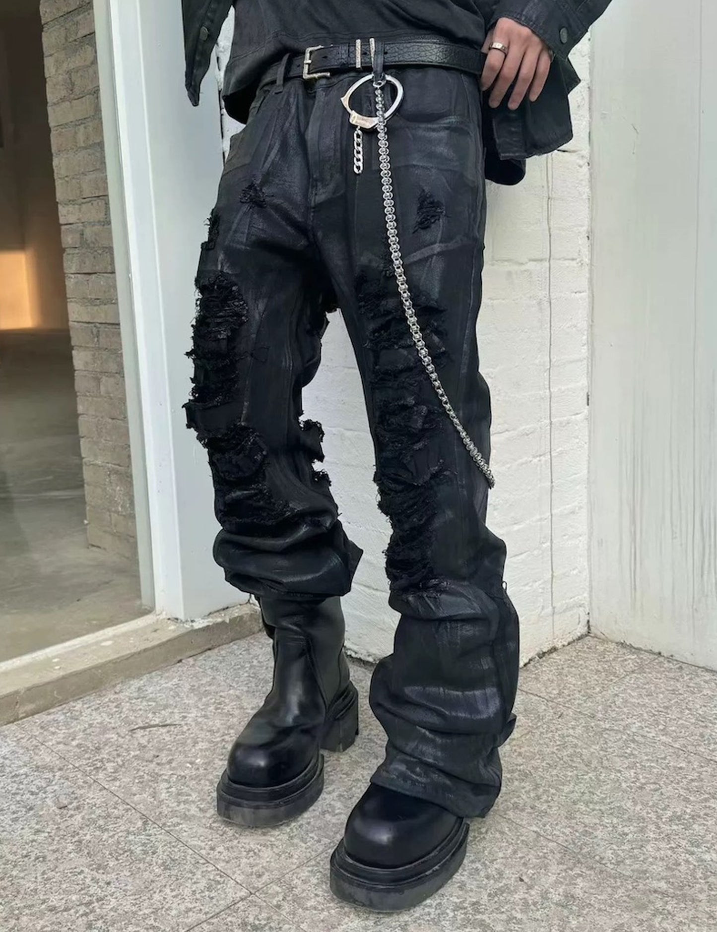 DISTRESSED WAXED FLARE DENIM | UNDEVELOPED