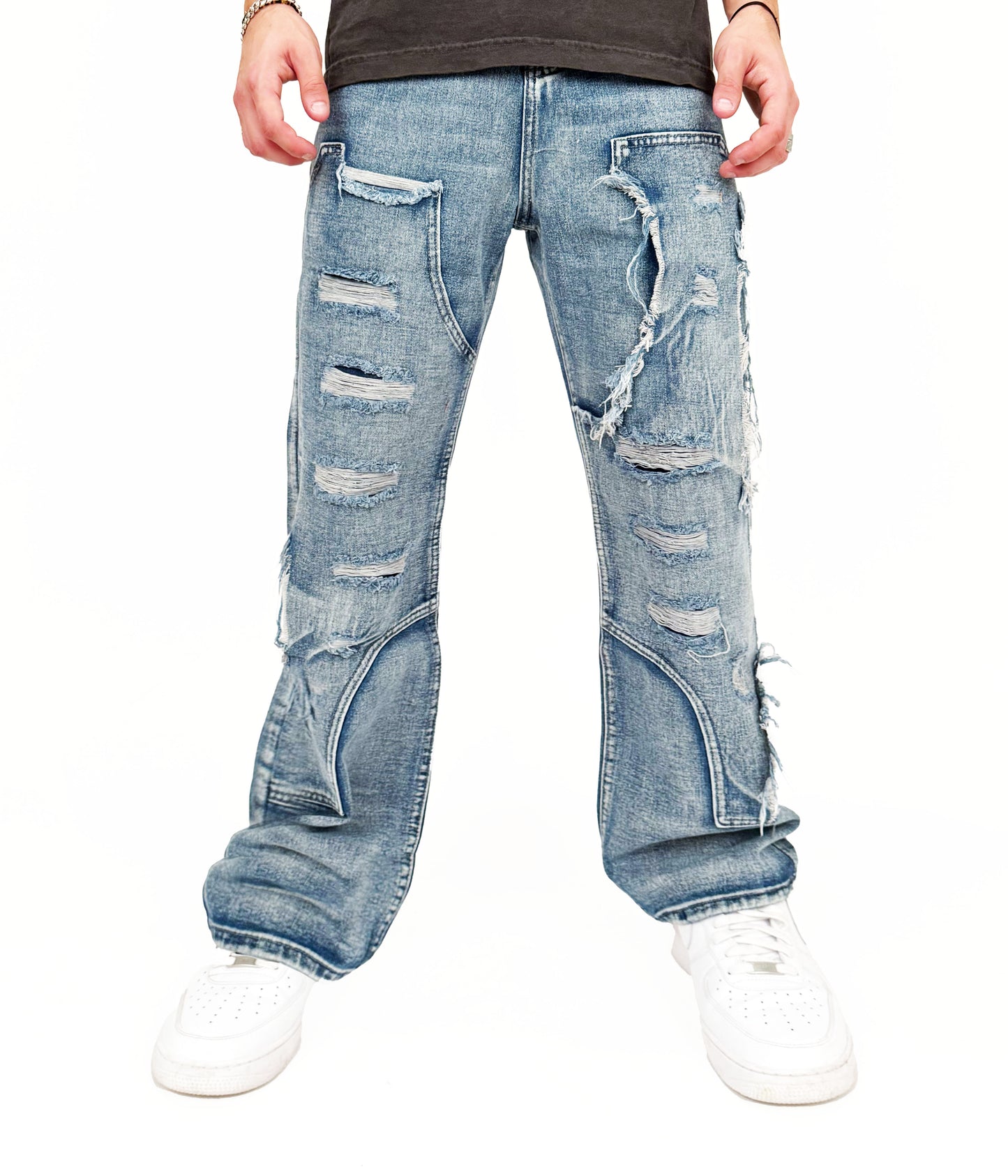DOUBLE KNEE DISTRESSED DENIM | UNDEVELOPED