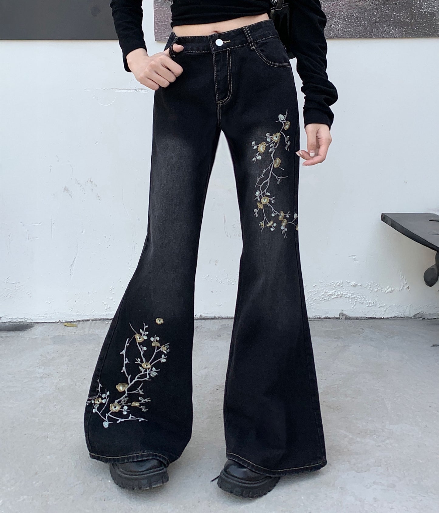 BLOSSOM FLARE DENIM | UNDEVELOPED