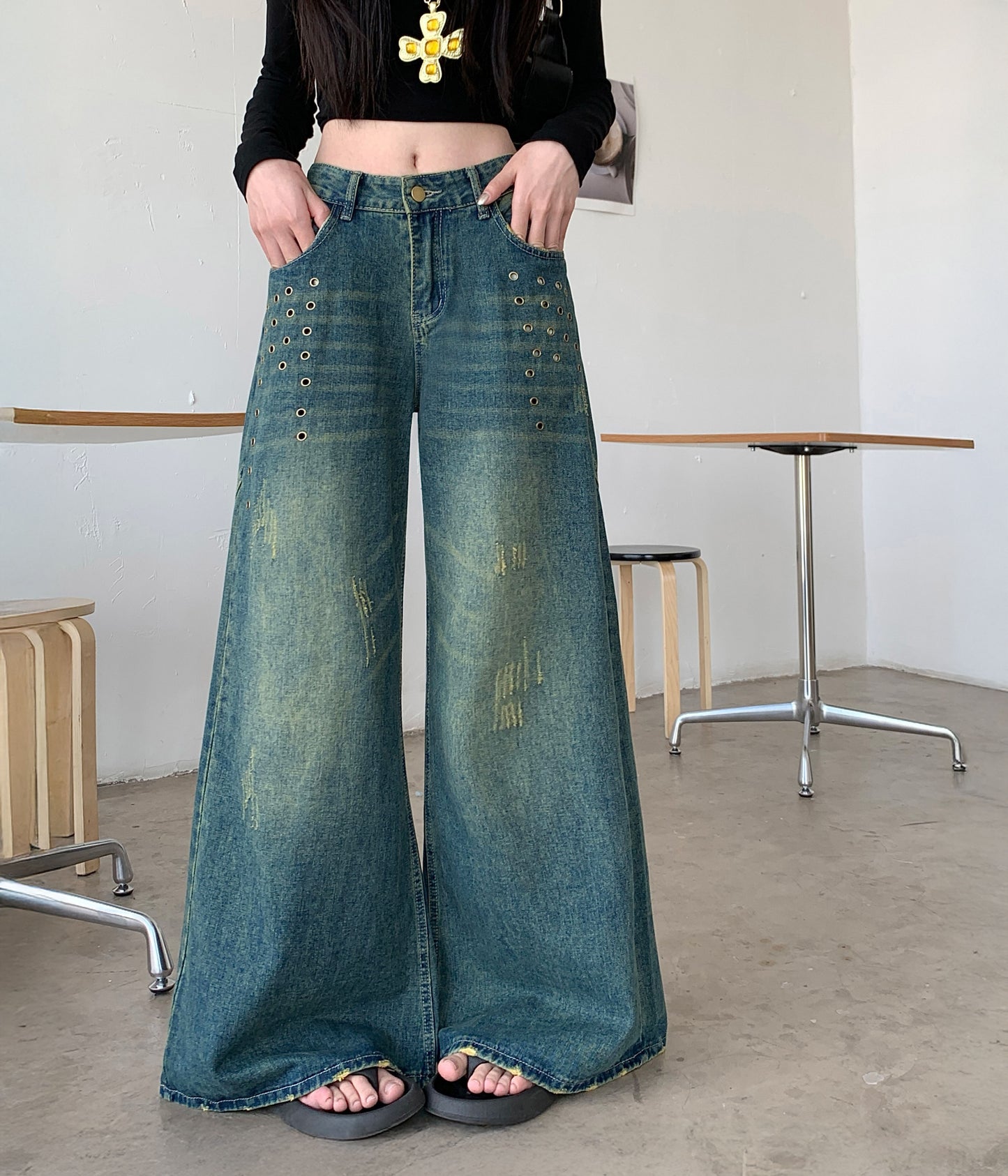 DISTRESSED RIVET BAGGY DENIM | UNDEVELOPED