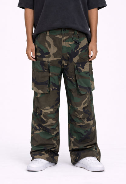 ACTIVE CAMO CARGO PANTS Cargo Pants | STREETWEAR APPAREL | UNDEVELOPED