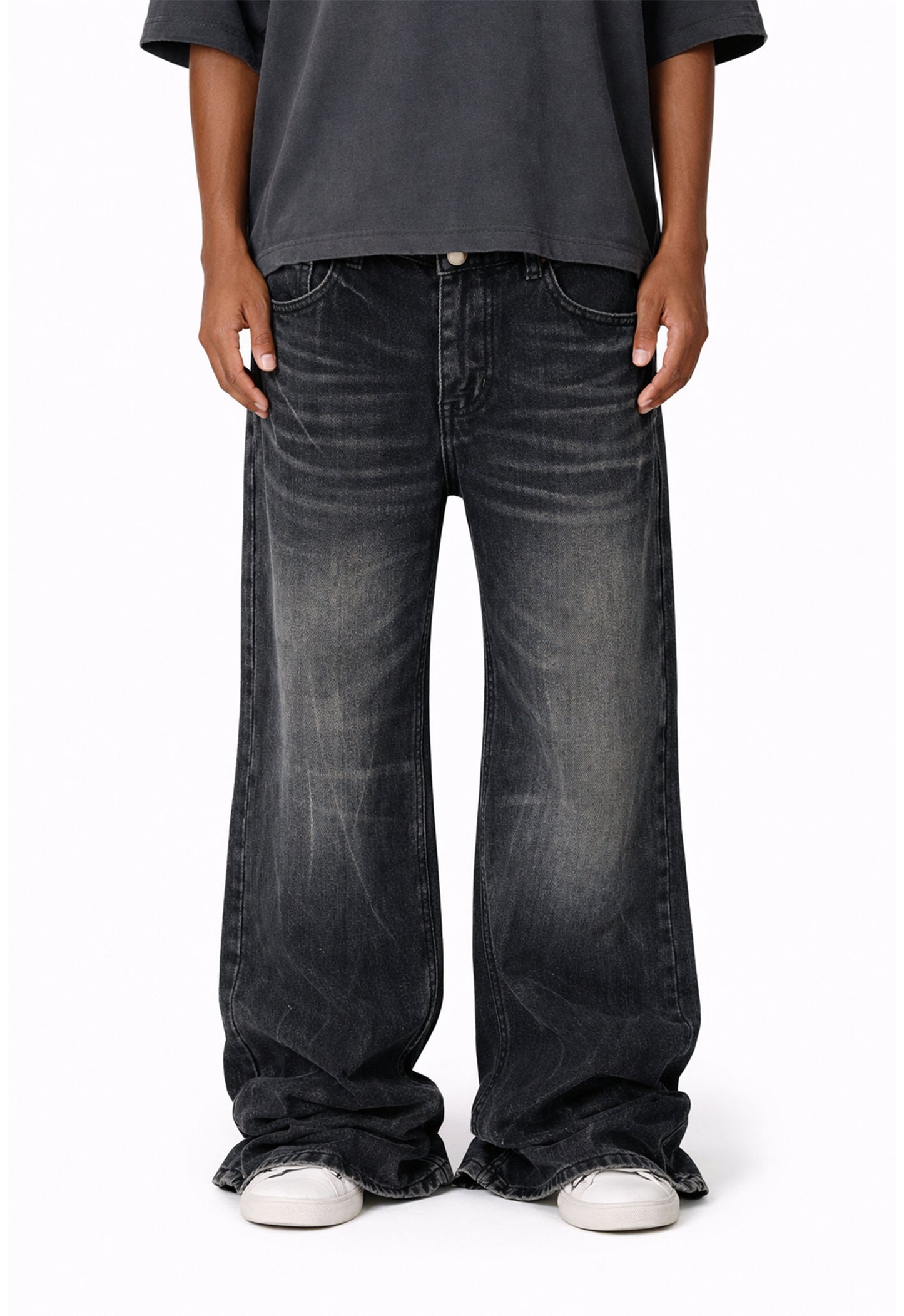 NOIR CLASSIC DENIM | STREETWEAR APPAREL | UNDEVELOPED