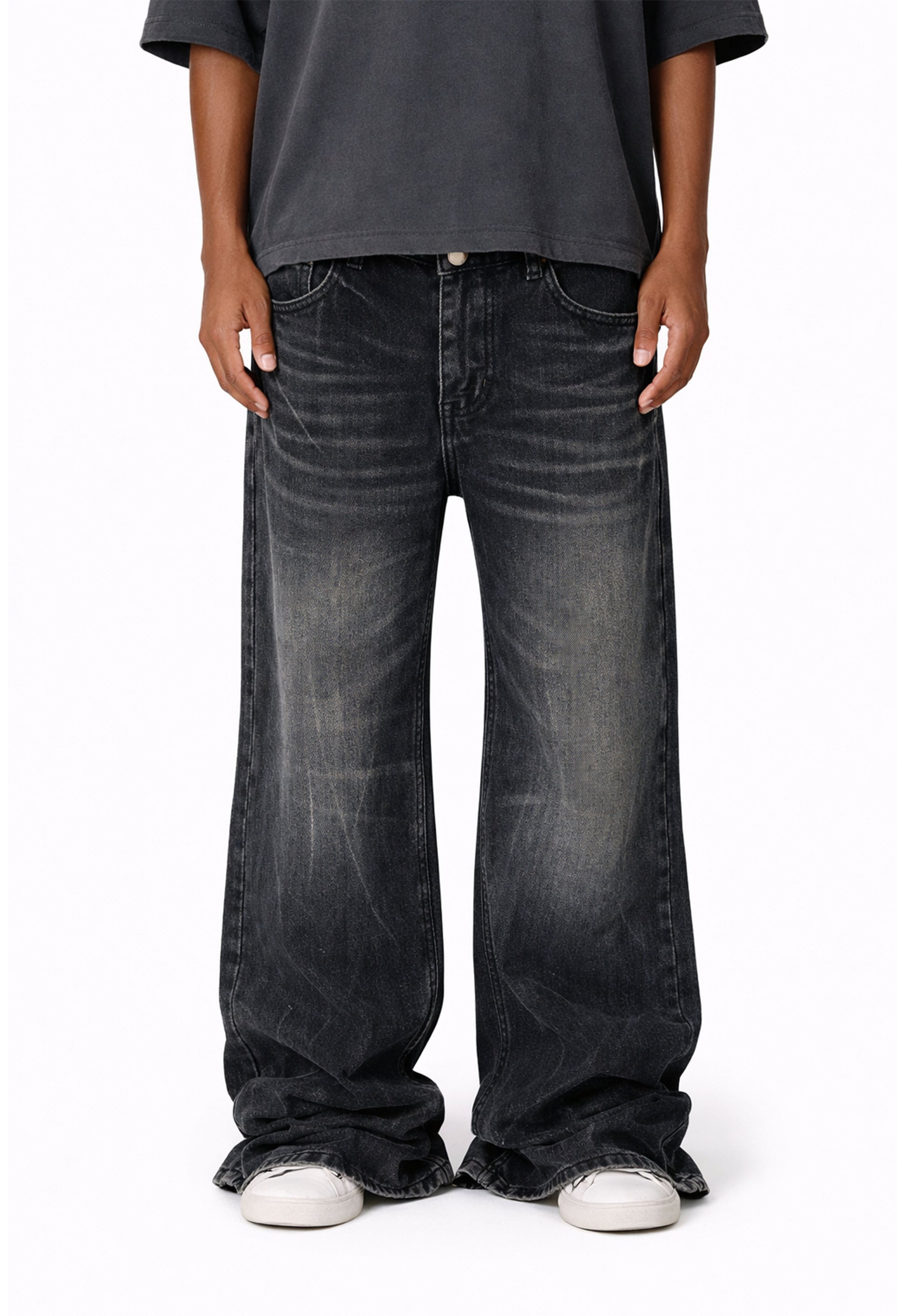 NOIR CLASSIC DENIM | STREETWEAR APPAREL | UNDEVELOPED